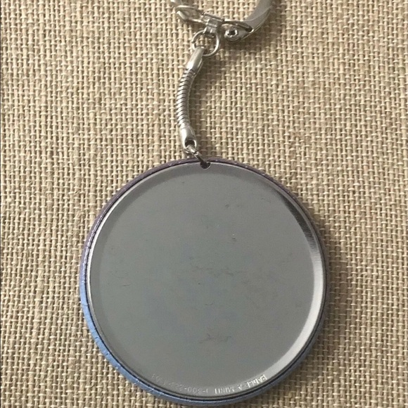 Vintage Moody Humor Funny Round Metal Keychain - Picture 3 of 3